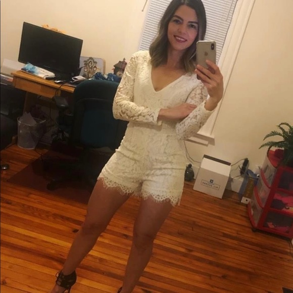 Lace romper - Picture 4 of 4